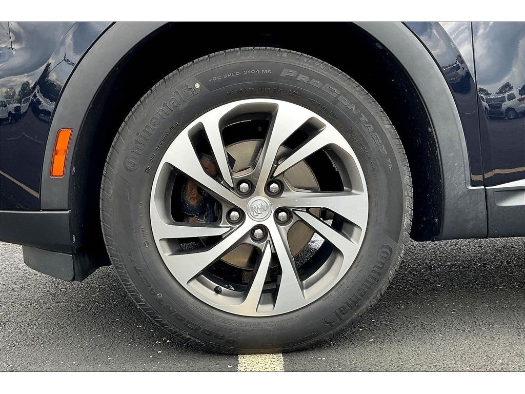 Buick Envision Vehicle Full-screen Gallery Image 09