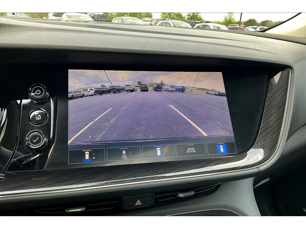 Buick Envision Vehicle Full-screen Gallery Image 19