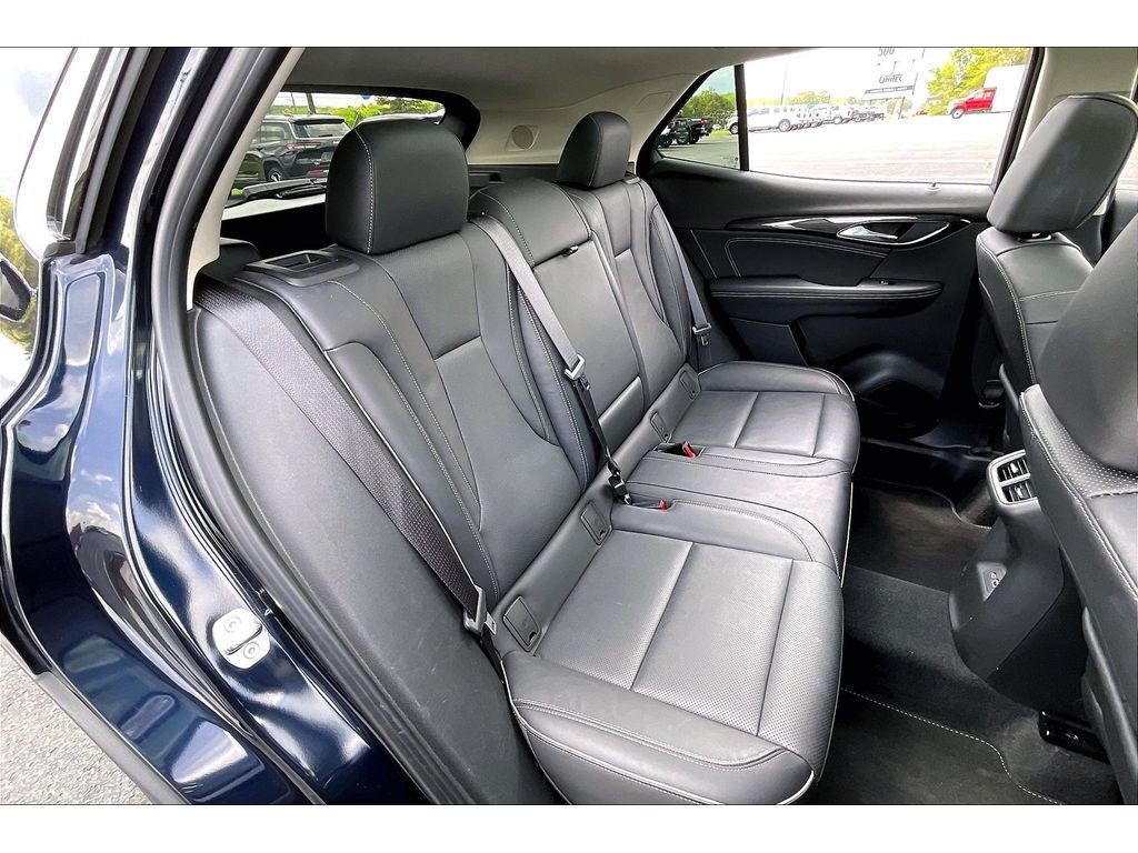 Buick Envision Vehicle Full-screen Gallery Image 25