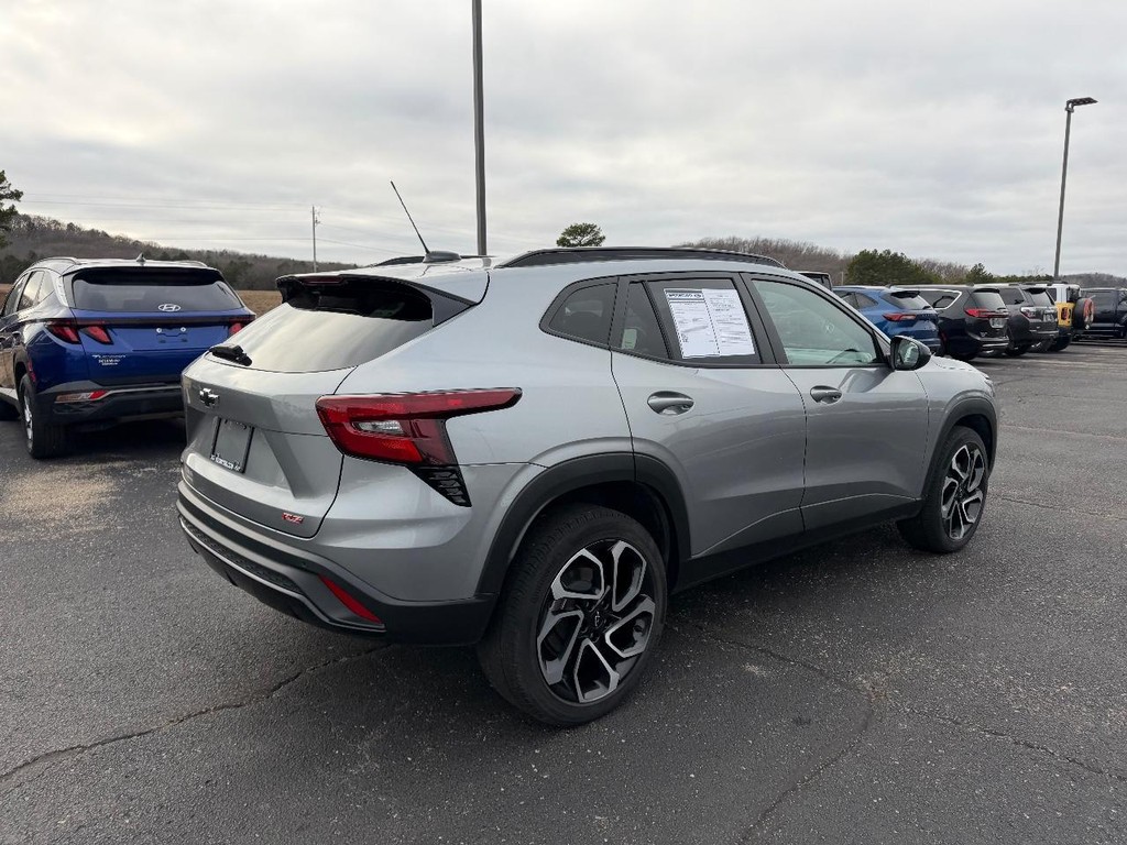 Chevrolet Trax Vehicle Full-screen Gallery Image 03