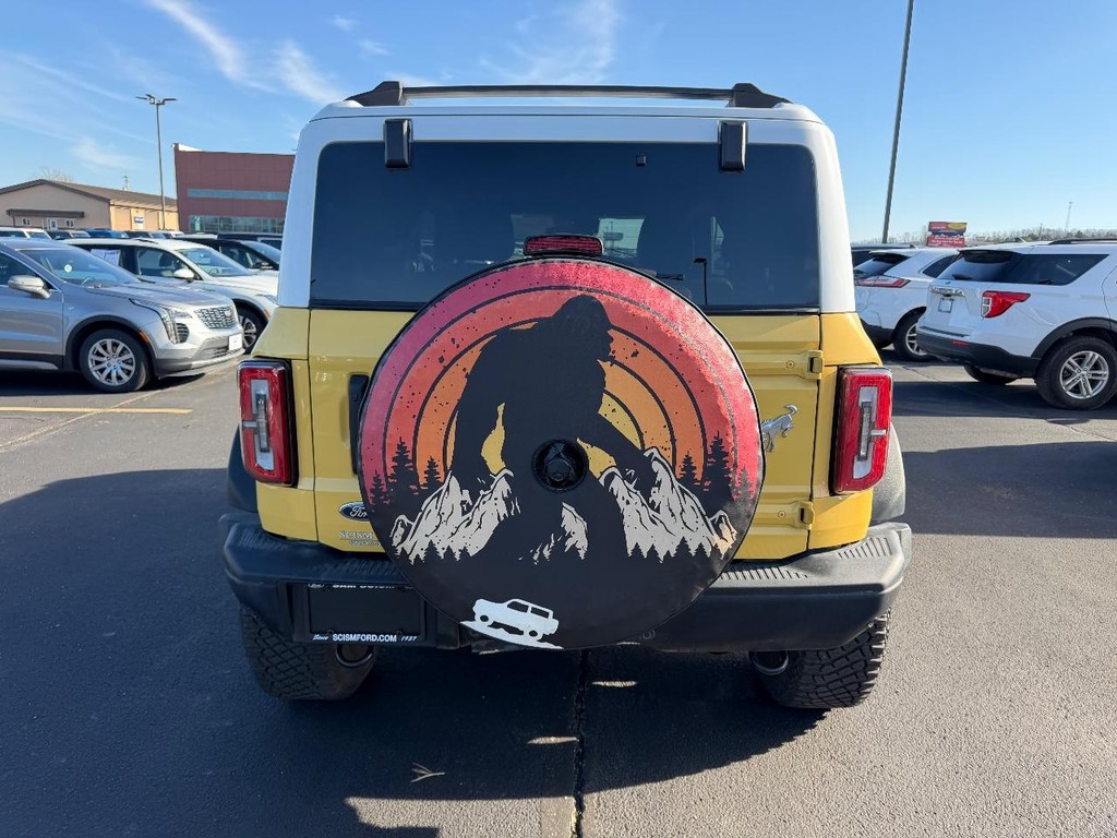 Ford Bronco Vehicle Full-screen Gallery Image 04