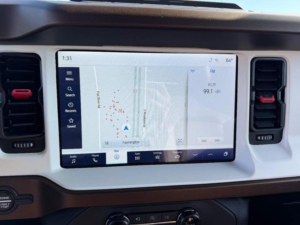 Ford Bronco Vehicle Full-screen Gallery Image 14