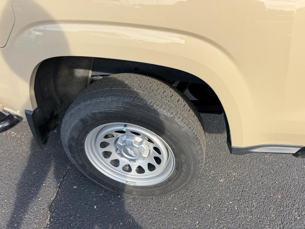 Chevrolet Colorado Vehicle Full-screen Gallery Image 06