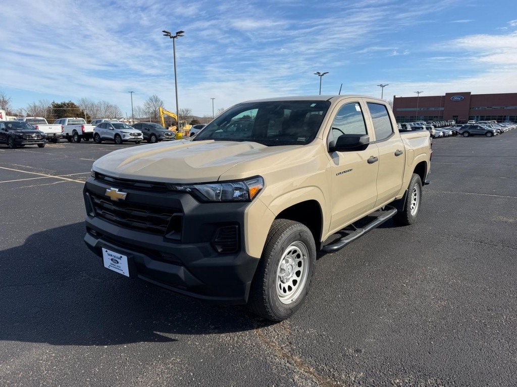 Chevrolet Colorado Vehicle Full-screen Gallery Image 07