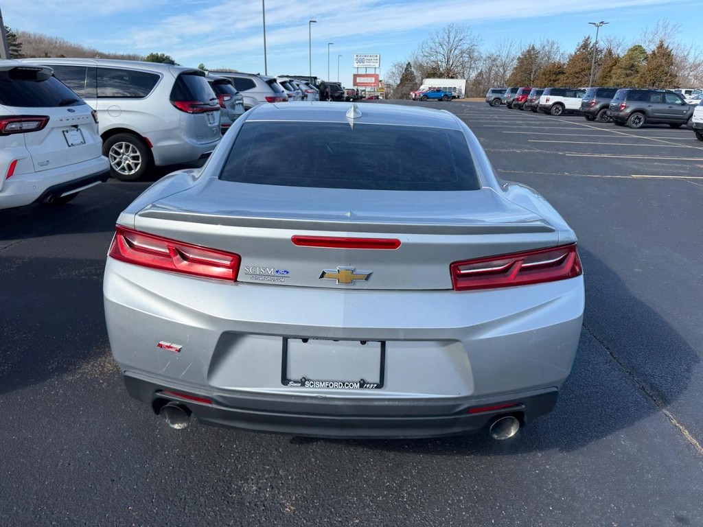Chevrolet Camaro Vehicle Full-screen Gallery Image 04