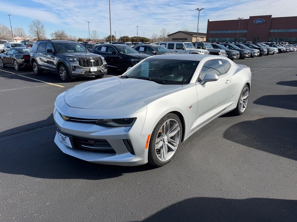 Chevrolet Camaro Vehicle Full-screen Gallery Image 07