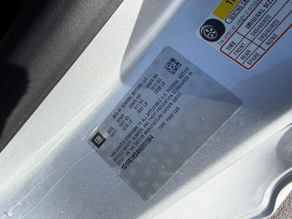 Chevrolet Camaro Vehicle Full-screen Gallery Image 23