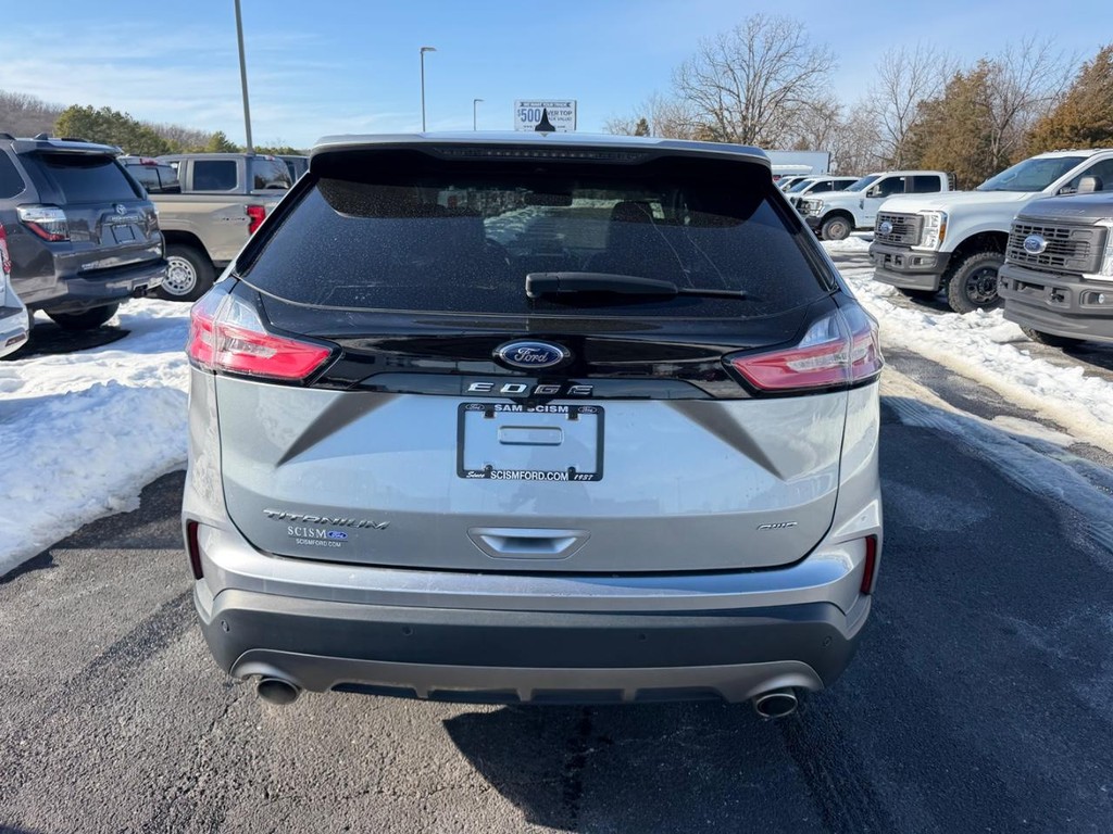 Ford Edge Vehicle Full-screen Gallery Image 04