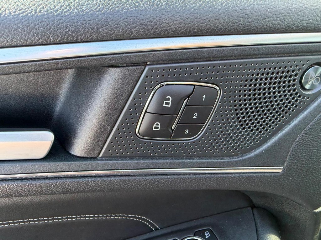 Ford Edge Vehicle Full-screen Gallery Image 20