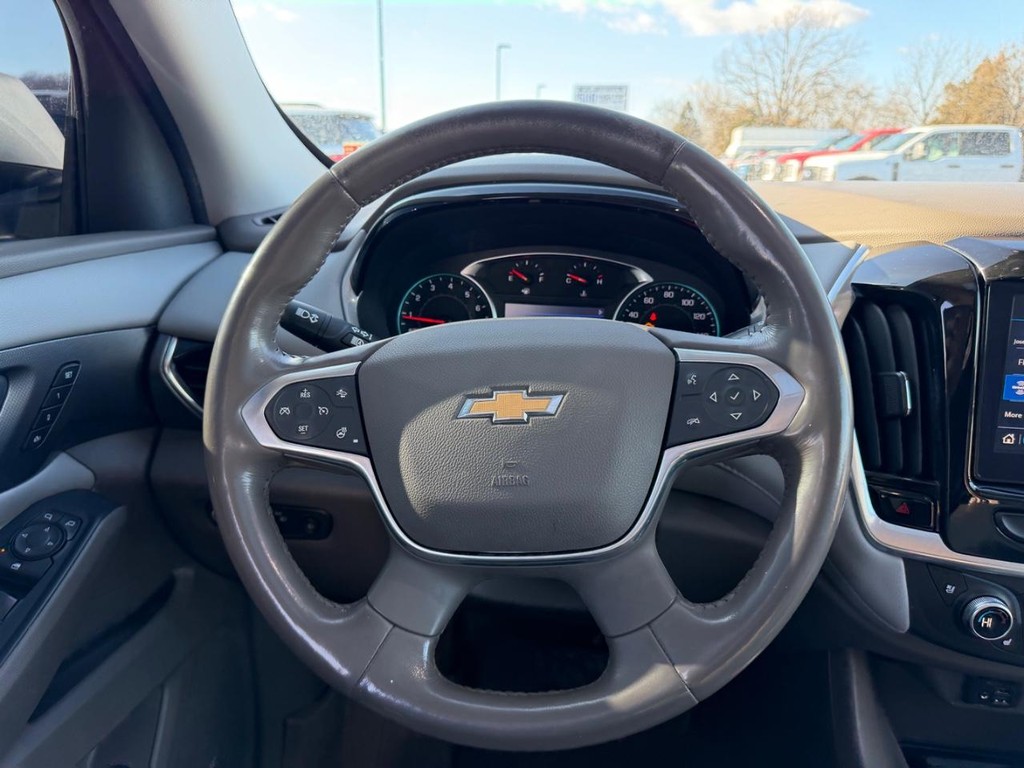 Chevrolet Traverse Vehicle Full-screen Gallery Image 16