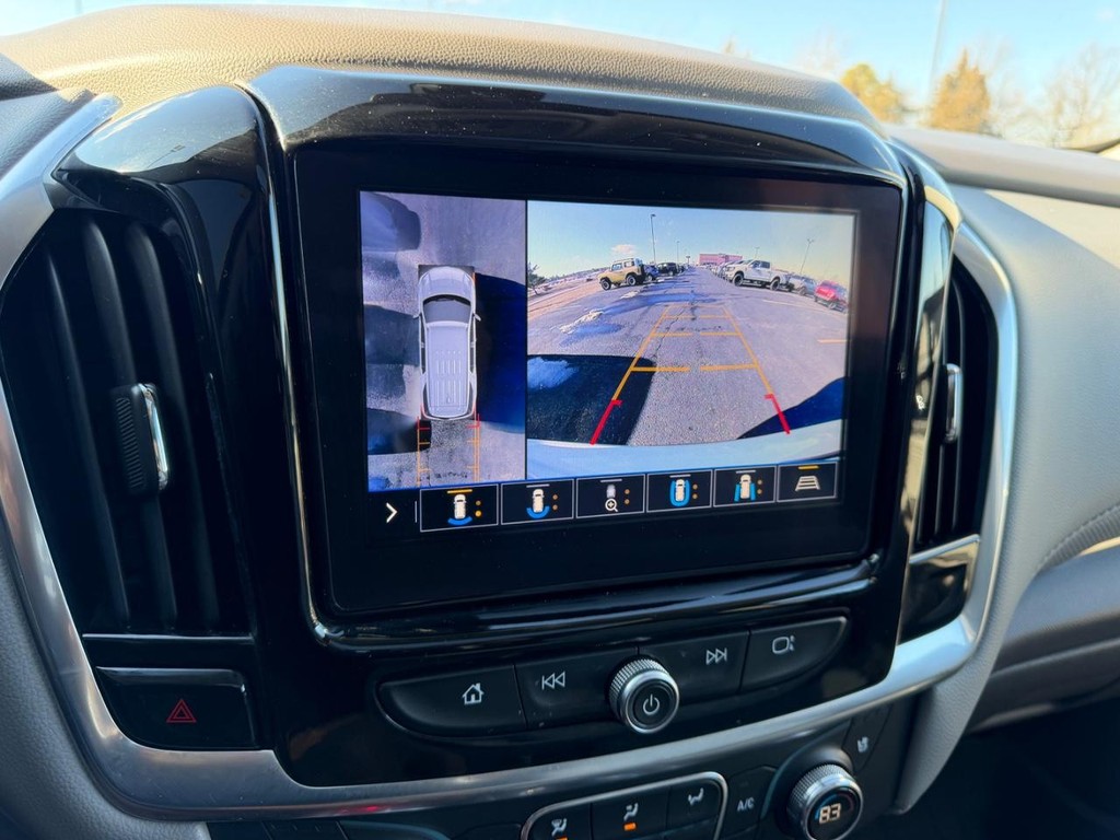 Chevrolet Traverse Vehicle Full-screen Gallery Image 27