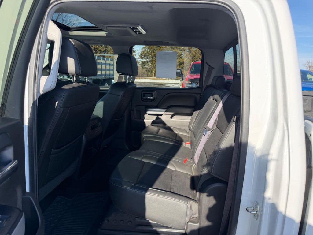 Chevrolet Silverado 1500 Vehicle Full-screen Gallery Image 09