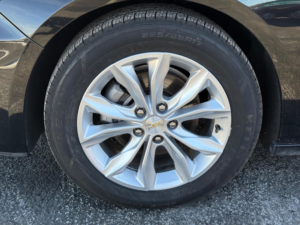 Chevrolet Malibu Vehicle Full-screen Gallery Image 07