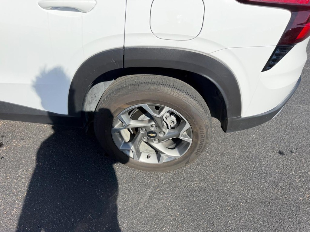 Chevrolet Trax Vehicle Full-screen Gallery Image 06