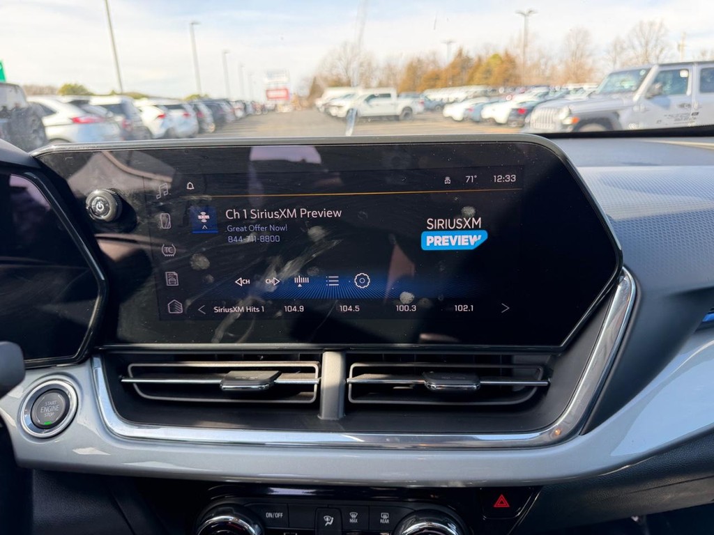 Chevrolet Trax Vehicle Full-screen Gallery Image 14