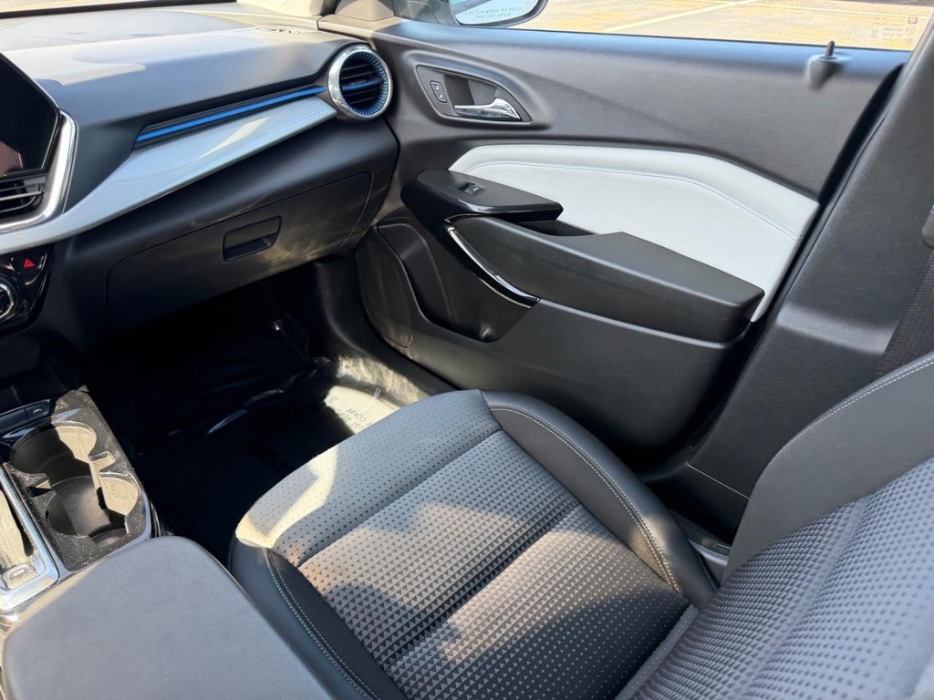 Chevrolet Trax Vehicle Full-screen Gallery Image 17