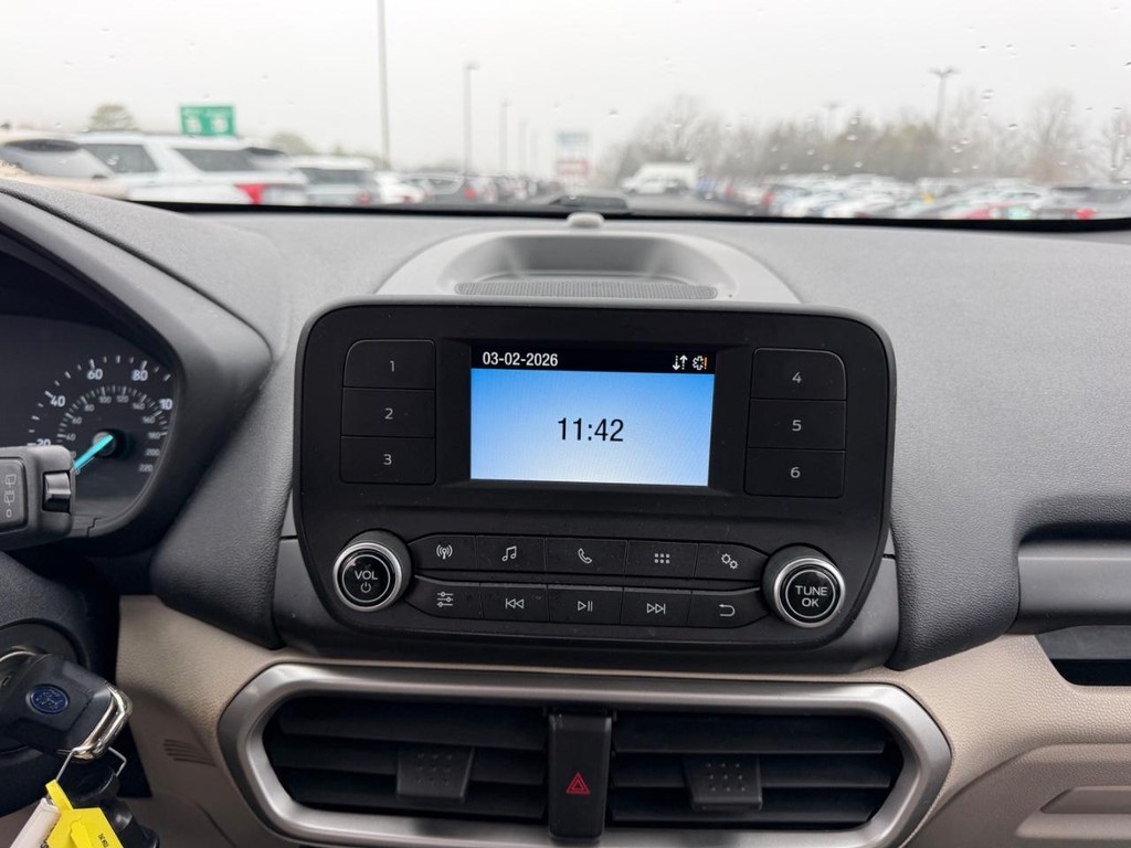Ford EcoSport Vehicle Full-screen Gallery Image 14