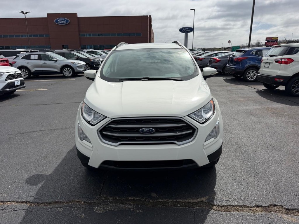 Ford EcoSport Vehicle Full-screen Gallery Image 08