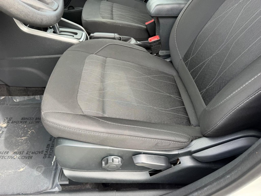 Ford EcoSport Vehicle Full-screen Gallery Image 20