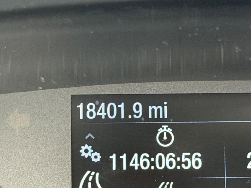 Ford EcoSport Vehicle Full-screen Gallery Image 21