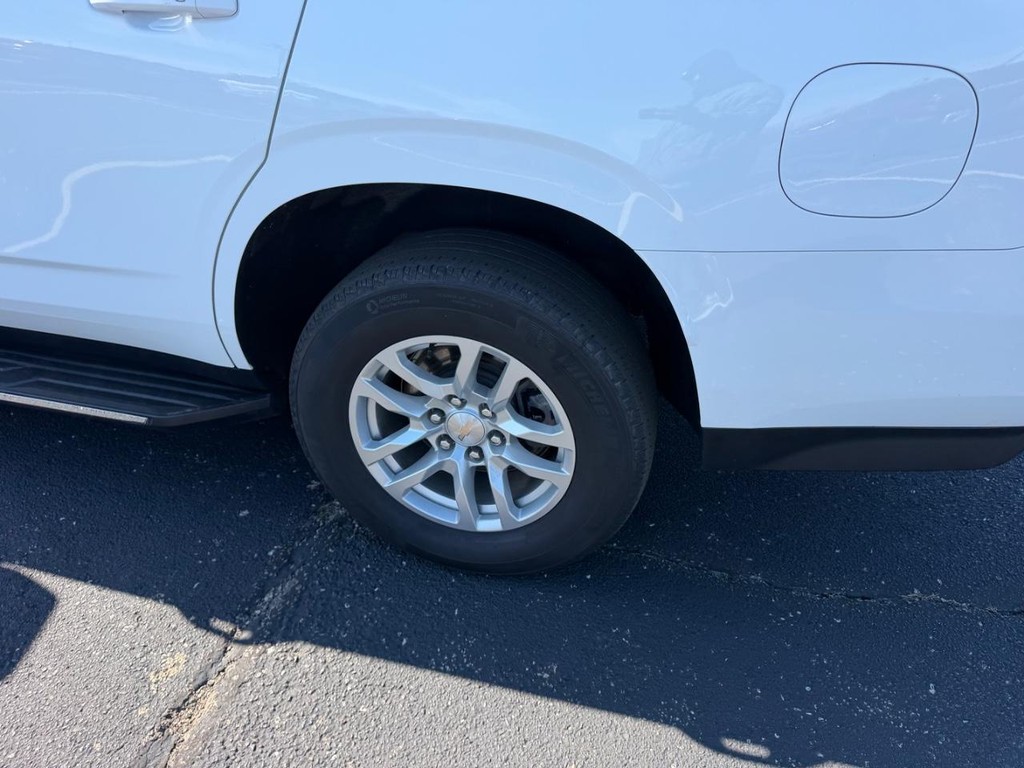 Chevrolet Tahoe Vehicle Full-screen Gallery Image 07