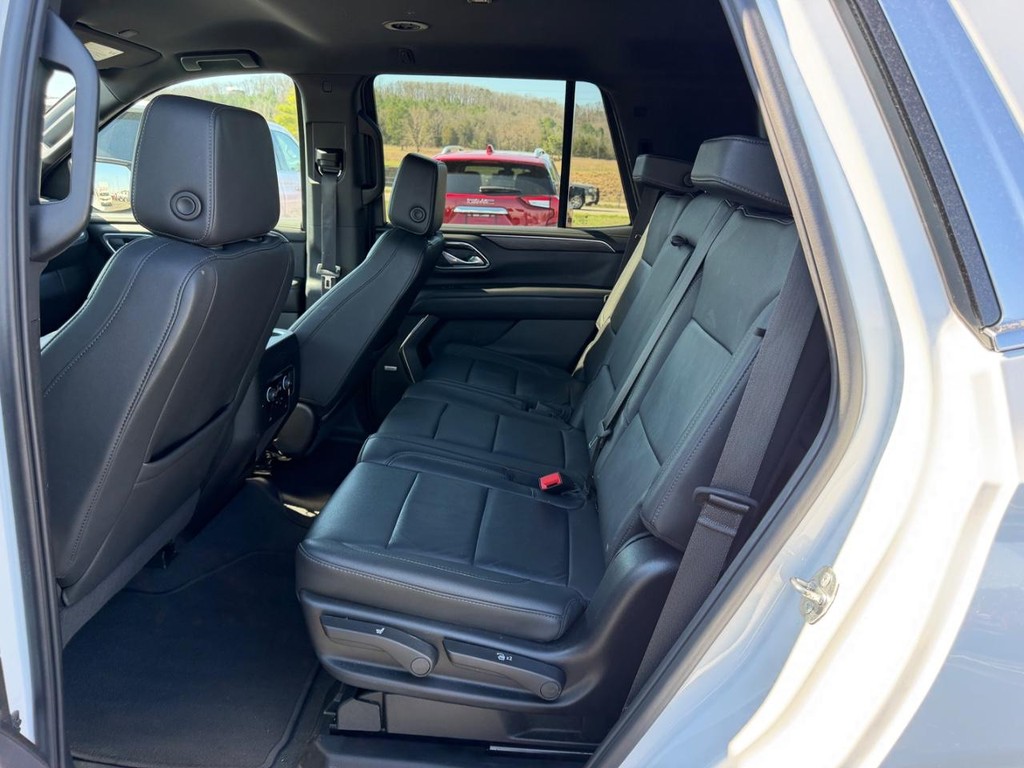 Chevrolet Tahoe Vehicle Full-screen Gallery Image 11