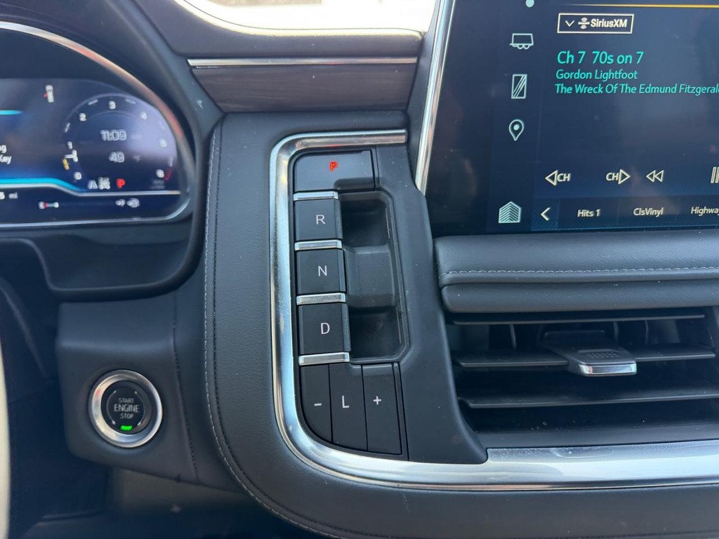 Chevrolet Tahoe Vehicle Full-screen Gallery Image 19