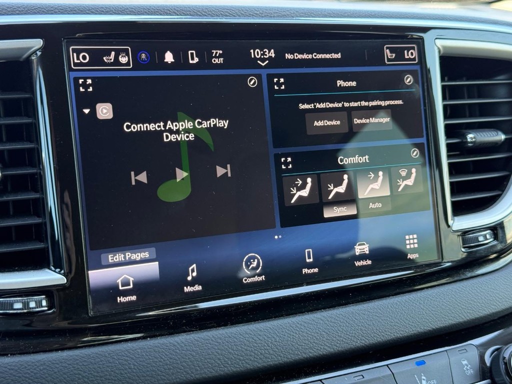 Chrysler Pacifica Vehicle Full-screen Gallery Image 17