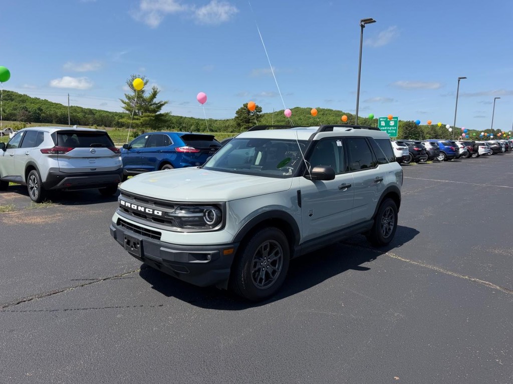Ford Bronco Sport Vehicle Full-screen Gallery Image 07