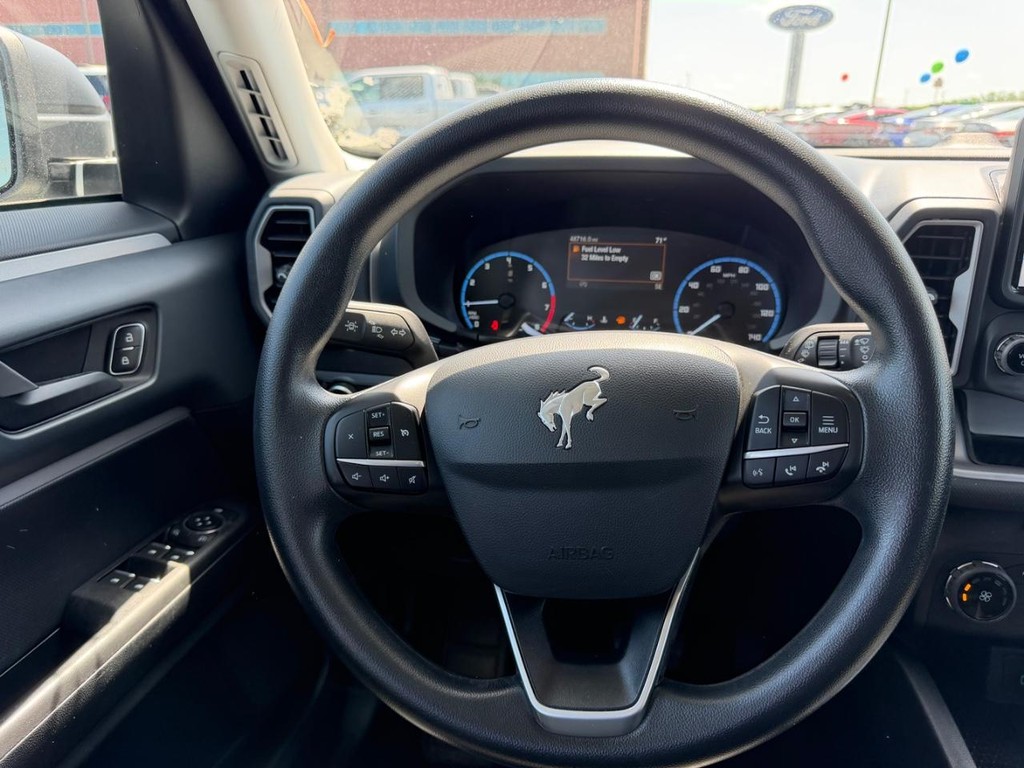 Ford Bronco Sport Vehicle Full-screen Gallery Image 11