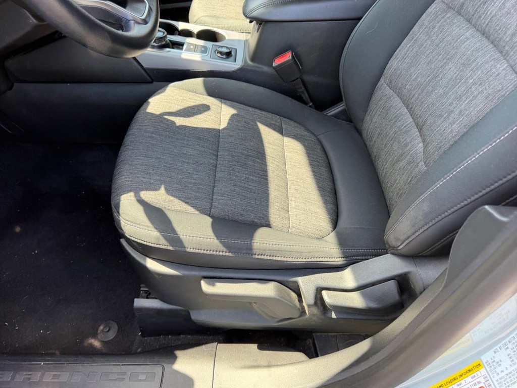 Ford Bronco Sport Vehicle Full-screen Gallery Image 19