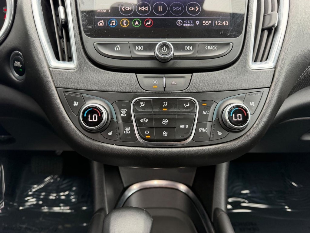 Chevrolet Malibu Vehicle Full-screen Gallery Image 15