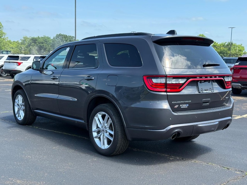 Dodge Durango Vehicle Full-screen Gallery Image 05