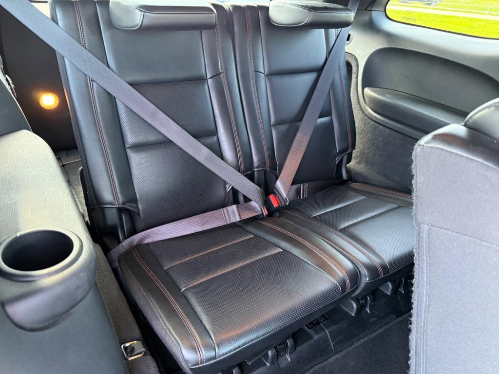 Dodge Durango Vehicle Full-screen Gallery Image 10