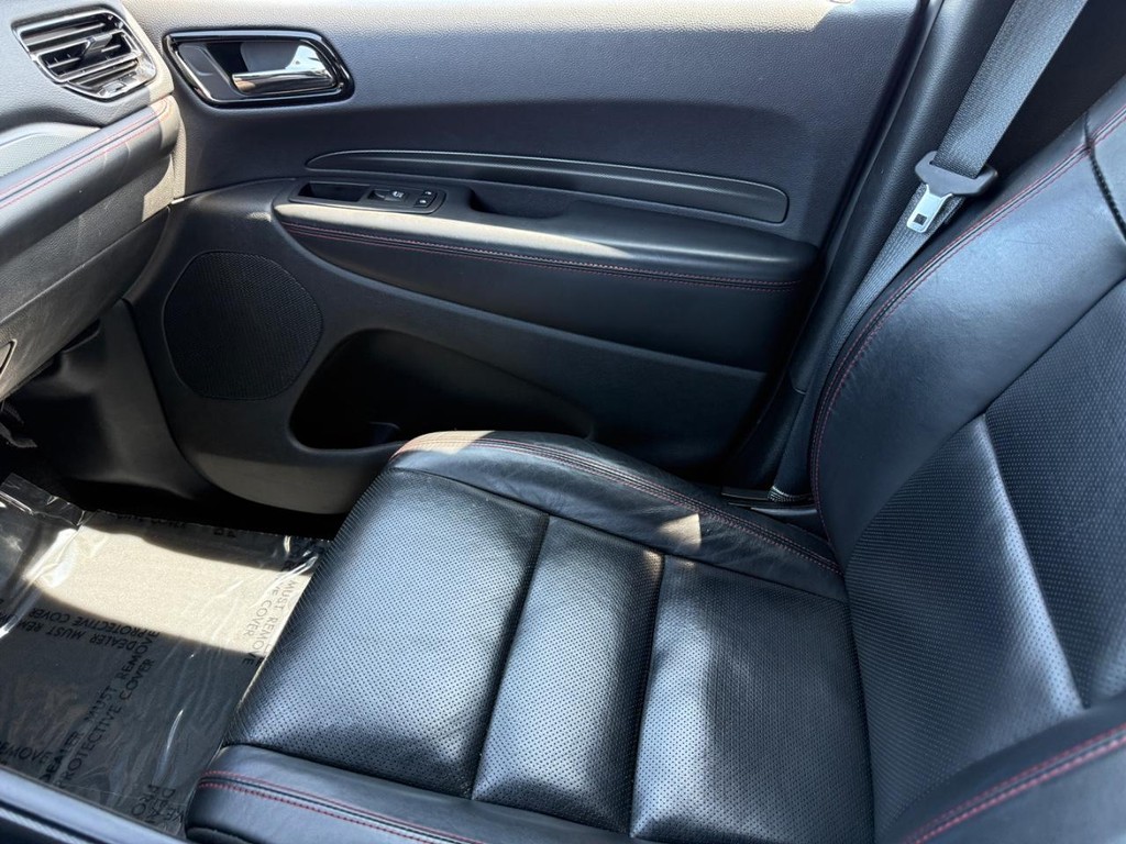 Dodge Durango Vehicle Full-screen Gallery Image 23