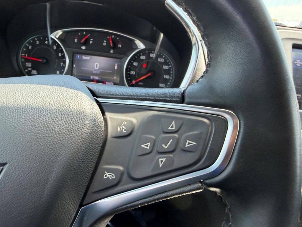 Chevrolet Equinox Vehicle Full-screen Gallery Image 14