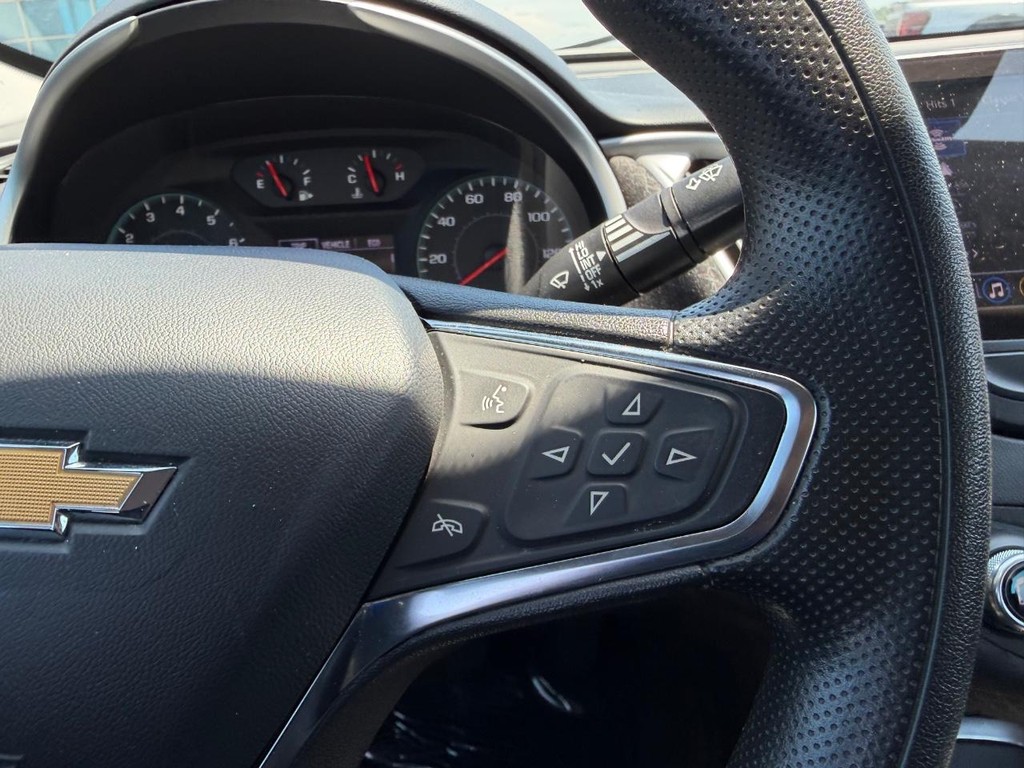 Chevrolet Malibu Vehicle Full-screen Gallery Image 13