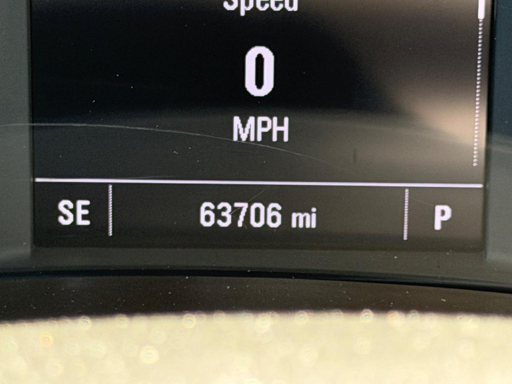 Chevrolet Malibu Vehicle Full-screen Gallery Image 20