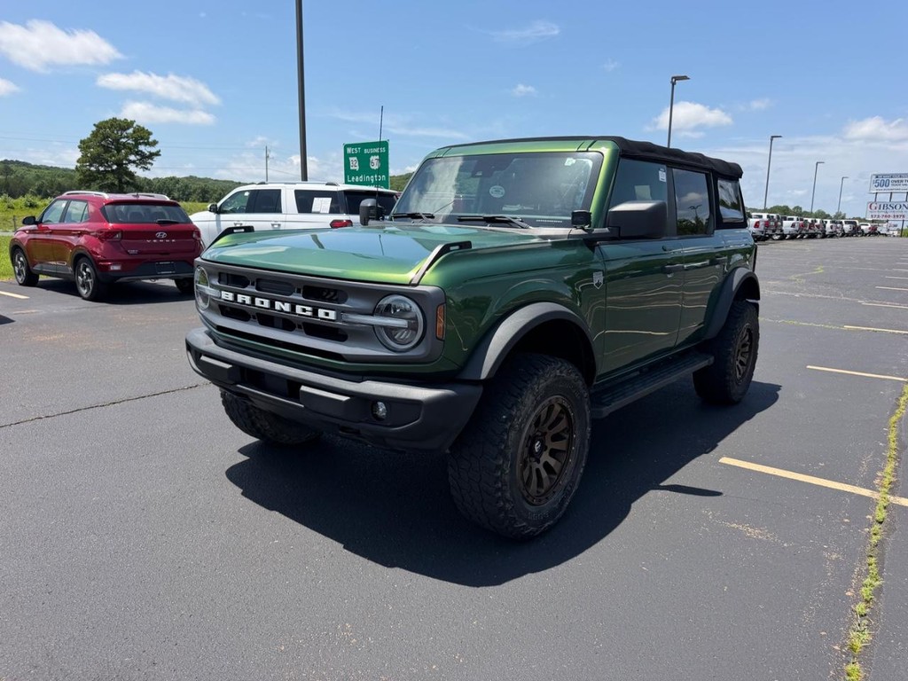Ford Bronco Vehicle Full-screen Gallery Image 08