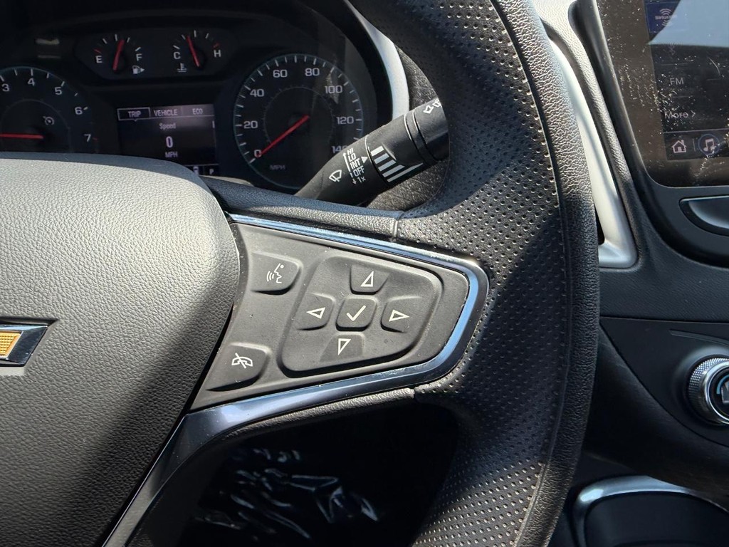 Chevrolet Malibu Vehicle Full-screen Gallery Image 13