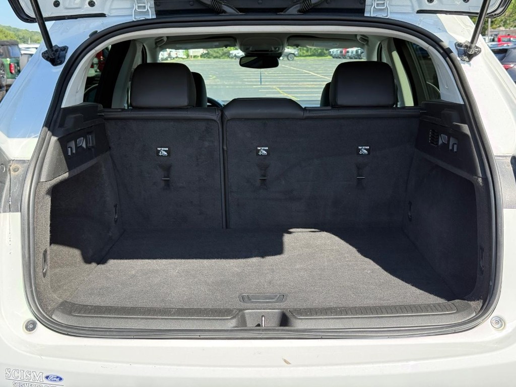 Buick Envision Vehicle Full-screen Gallery Image 06