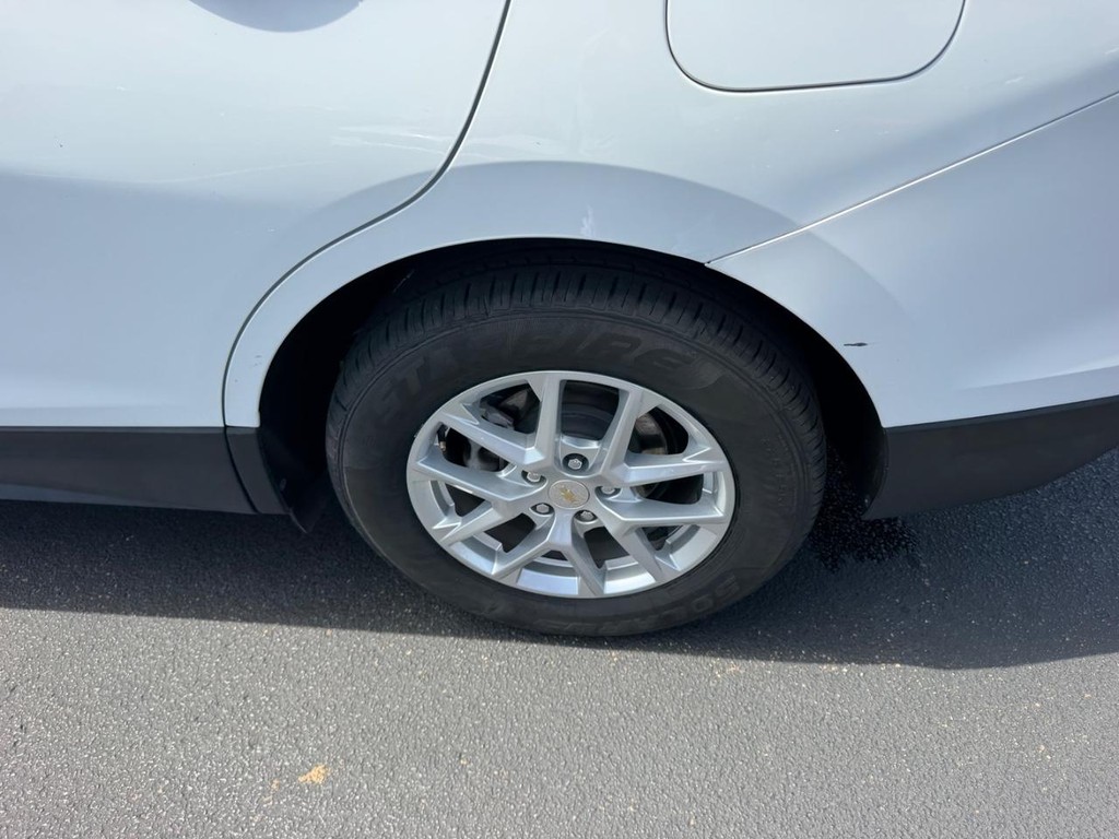 Chevrolet Equinox Vehicle Full-screen Gallery Image 07