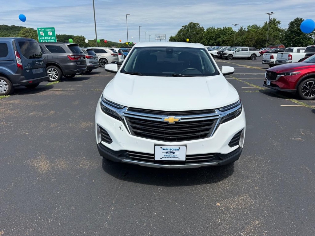 Chevrolet Equinox Vehicle Full-screen Gallery Image 09