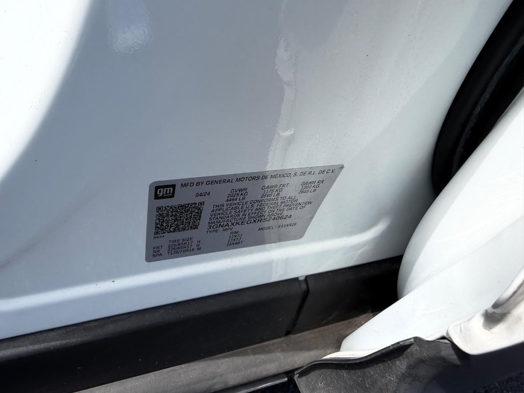 Chevrolet Equinox Vehicle Full-screen Gallery Image 24