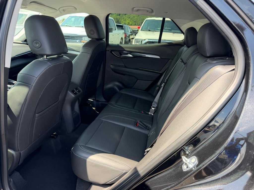 Buick Envision Vehicle Full-screen Gallery Image 09