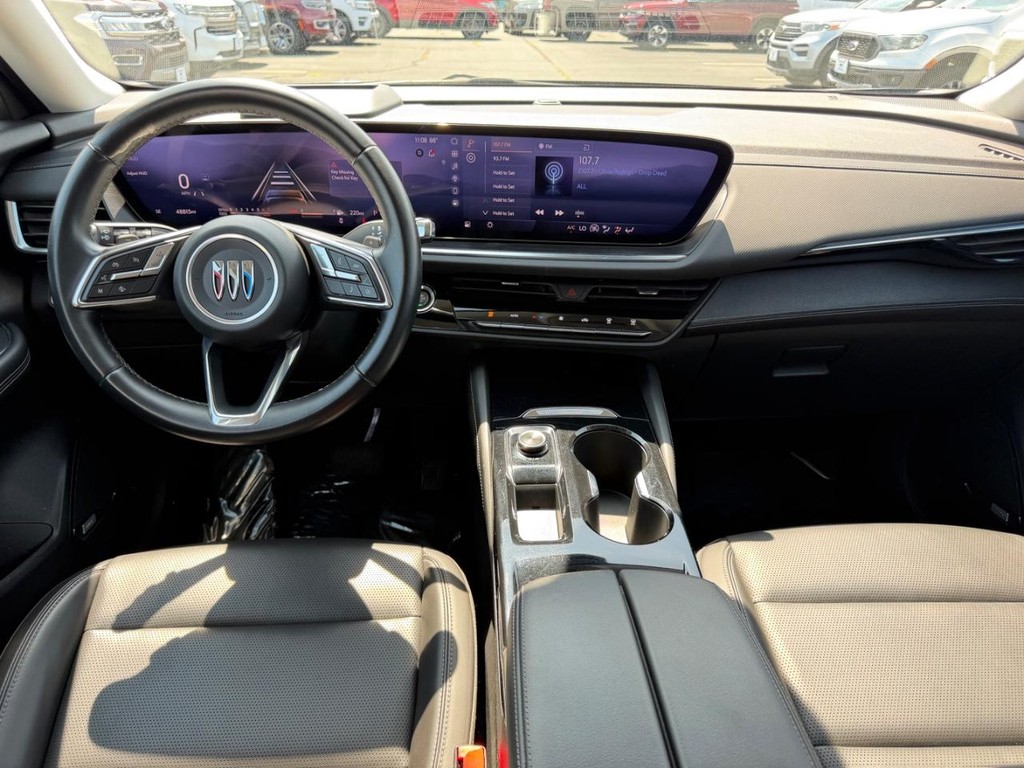 Buick Envision Vehicle Full-screen Gallery Image 10