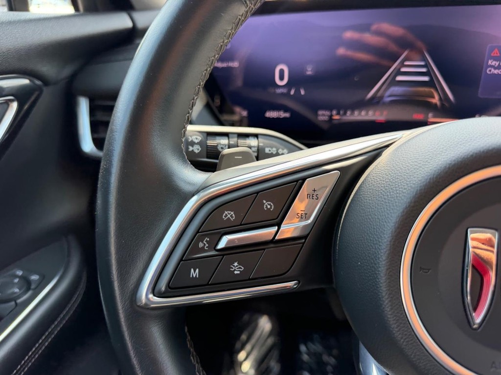 Buick Envision Vehicle Full-screen Gallery Image 12