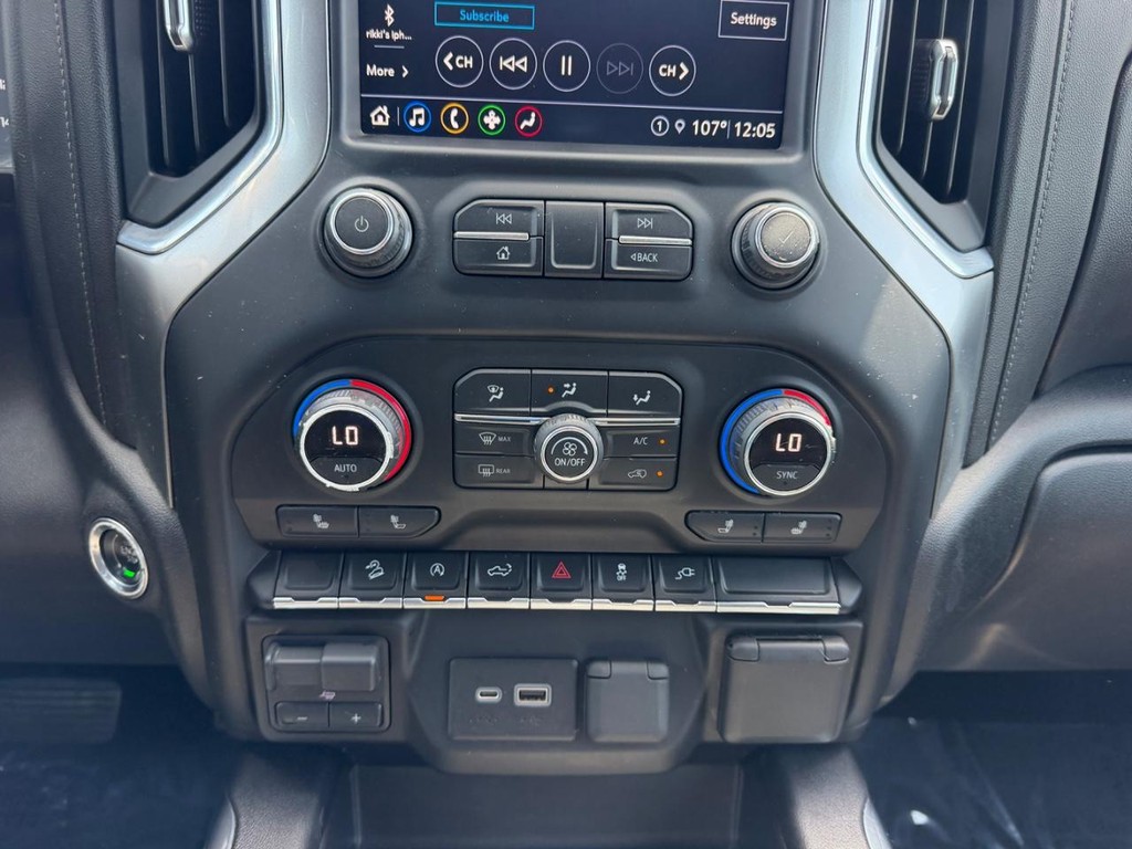 Chevrolet Silverado 1500 Vehicle Full-screen Gallery Image 15