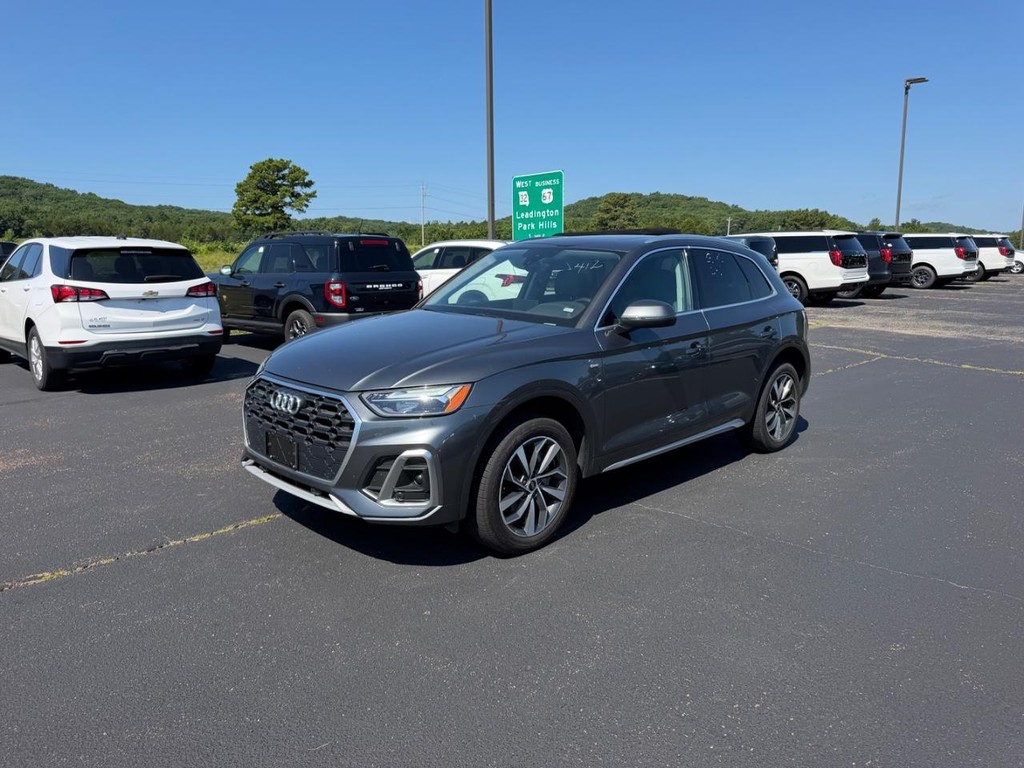 Audi Q5 Vehicle Full-screen Gallery Image 08