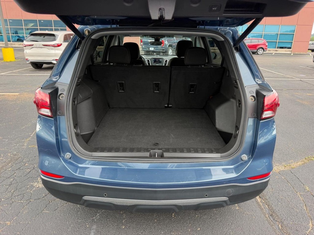 Chevrolet Equinox Vehicle Full-screen Gallery Image 05